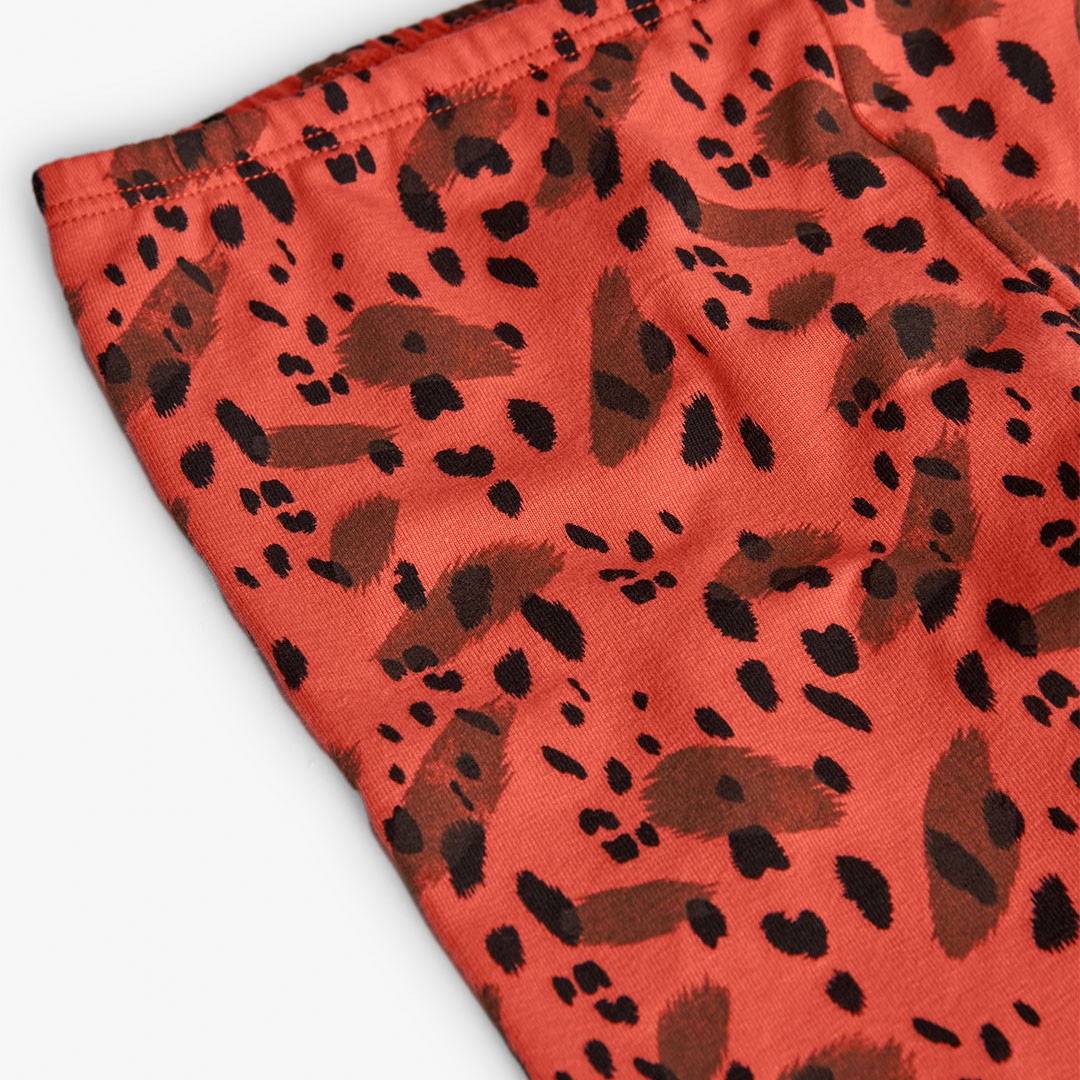 Black Shirt with Heart Applique and print leggings set 4