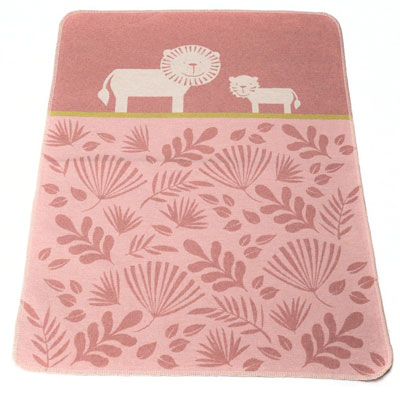 Juwel pink lion blanket 1