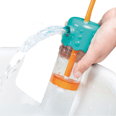 Multi-spout sprayer bath toy 3