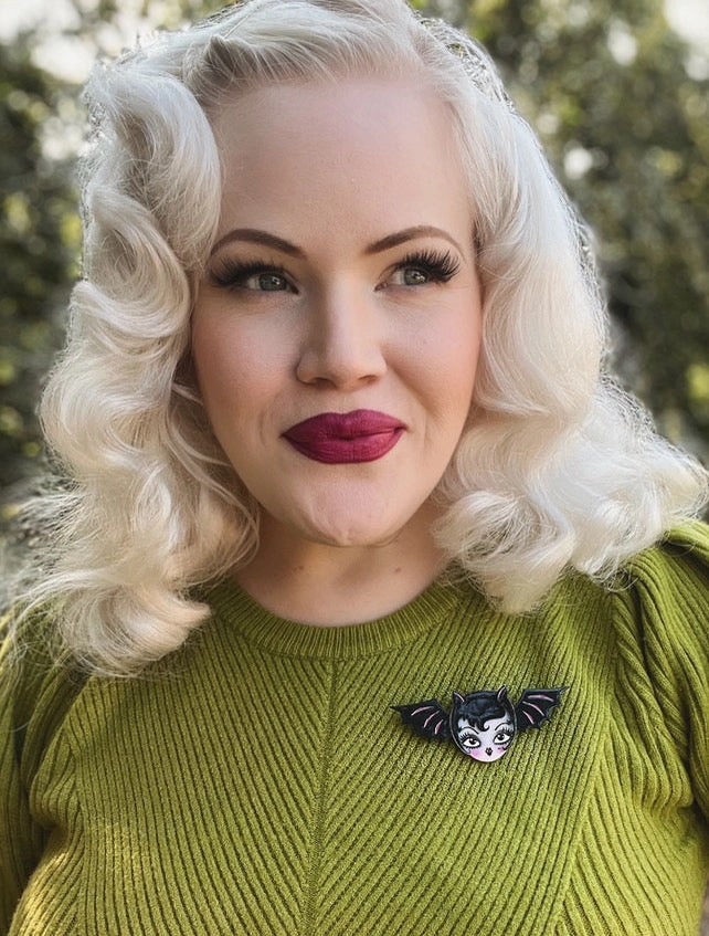 Lily the Vamp Brooch 2