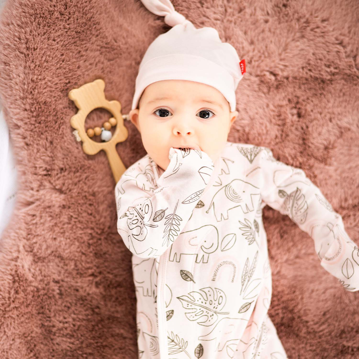 Ellie go lucky pink organic cotton magnetic gown & hat 2