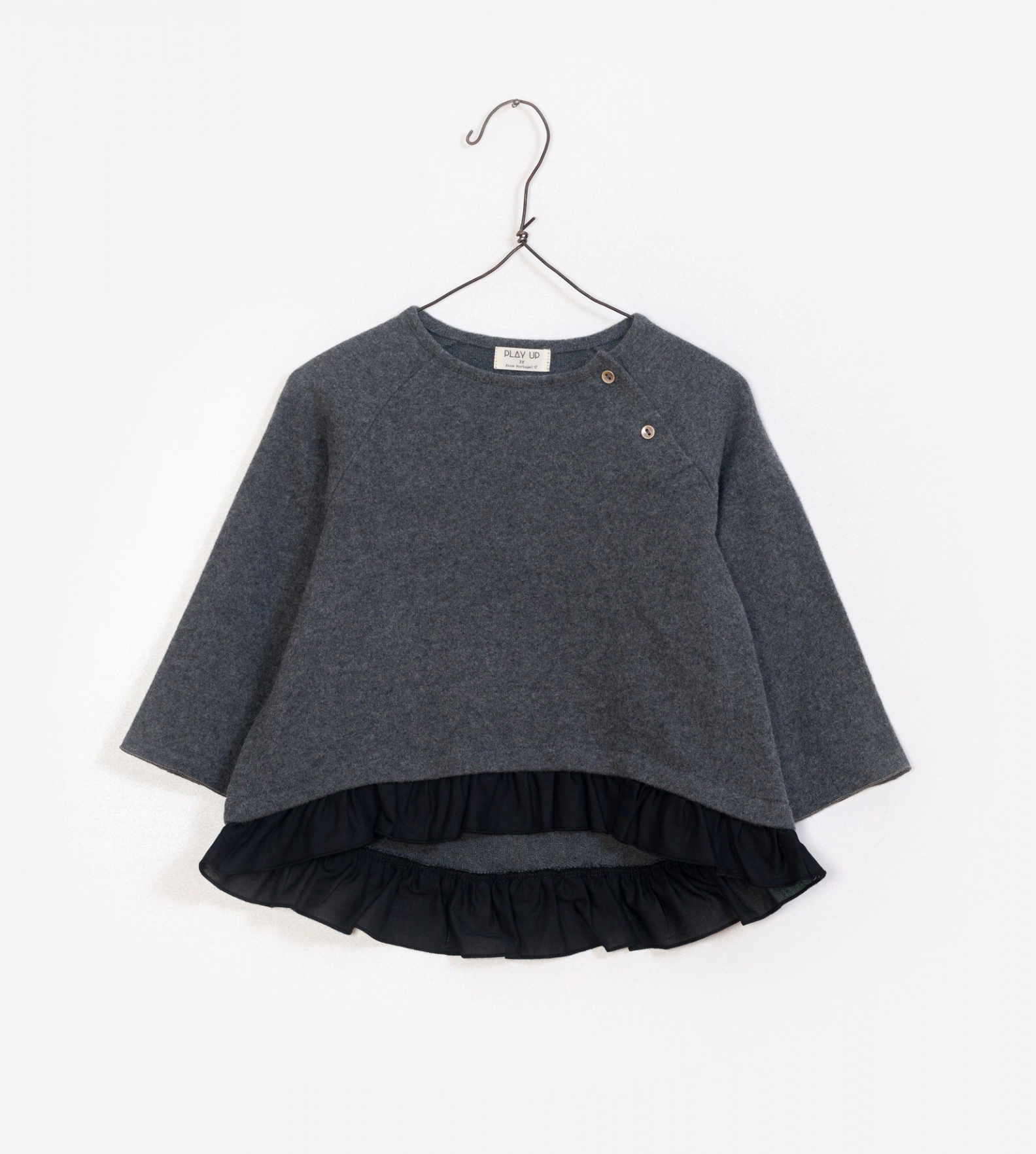 Organic sweater with black ruffle - bolder 1